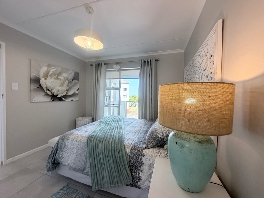1 Bedroom Property for Sale in Bloubergstrand Western Cape